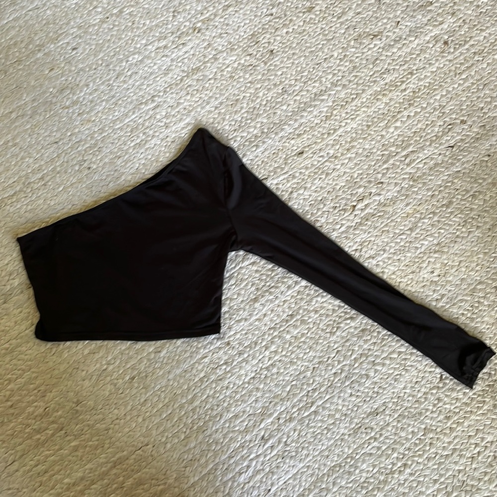 Off The Shoulder Long Sleeve Crop Top